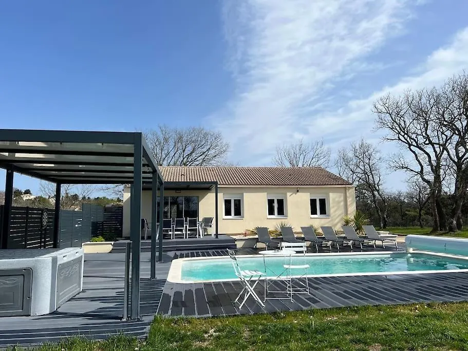 Charmante Maison A La Campagne Villa Roussas Holiday home