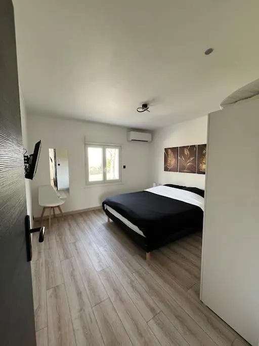 Charmante Maison A La Campagne Βίλα Roussas Σπίτι διακοπών